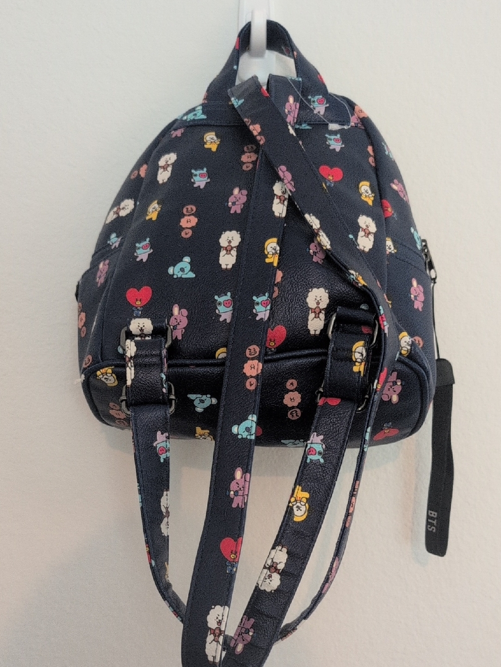 BT21 Mini Backpack - Picture 7 of 15